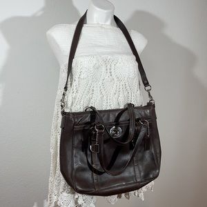 Elegant Brown Leather Shoulder Bag